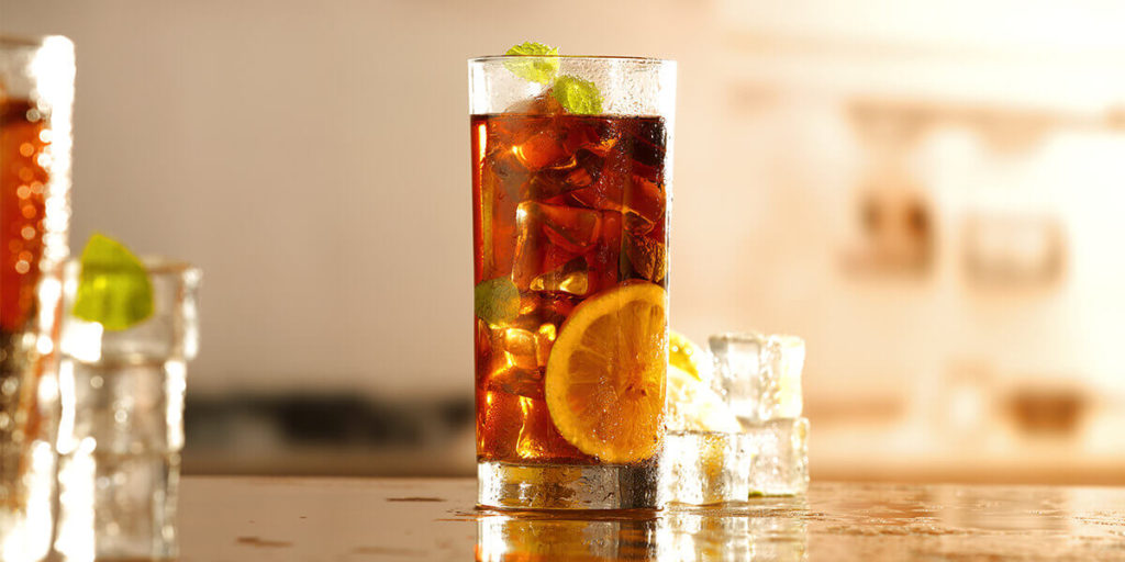 Long Island Iced Tea - Cocktail Recipes You Can Make At Home This Summer - Living Style Bits