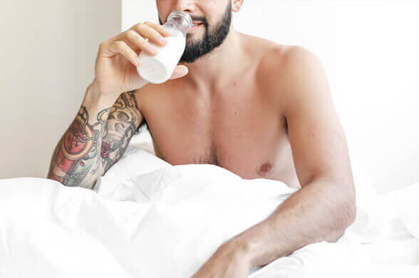 Get a Cup of Milk Before Sleep - Ways to Get Better and Peaceful Sleep - Living Style Bits