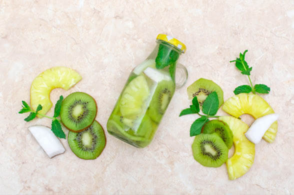 Pineapple Kiwi mint water - Detox water recipes you must try this summer - Living Style Bits